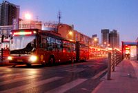 公交地铁拟计程售票 每天可减少3150余部私家车